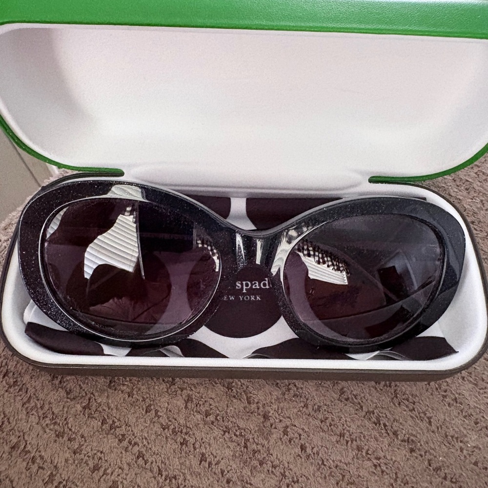 Kate Spade ♠️ Black Glitter Oval Sunglasses with Dark Lenses NEW - Picture 2 of 8